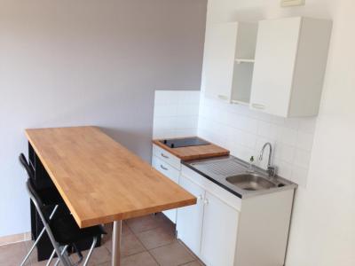 Louer Appartement 27 m2 Marseille-9eme-arrondissement