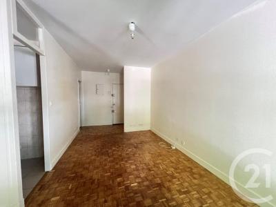 For rent Fontenay-sous-bois 1 room 27 m2 Val de Marne (94120) photo 3