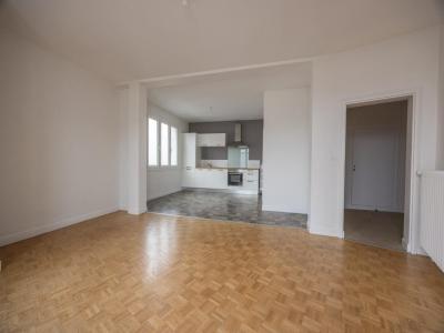 For sale Nantes 3 rooms 77 m2 Loire atlantique (44000) photo 1