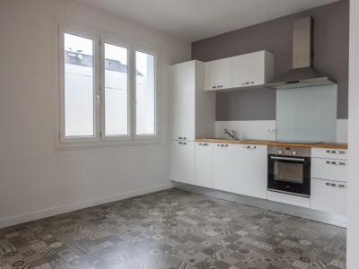 For sale Nantes 3 rooms 77 m2 Loire atlantique (44000) photo 2