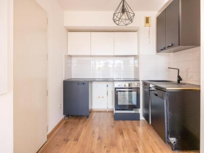 For sale Nantes 3 rooms 58 m2 Loire atlantique (44100) photo 2