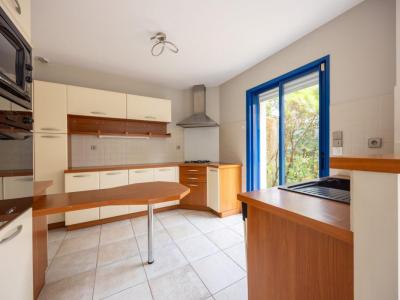 For sale Nantes 4 rooms 154 m2 Loire atlantique (44300) photo 2