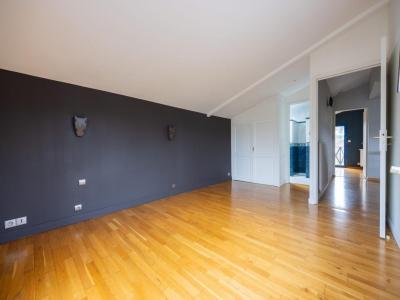 For sale Nantes 4 rooms 154 m2 Loire atlantique (44300) photo 4