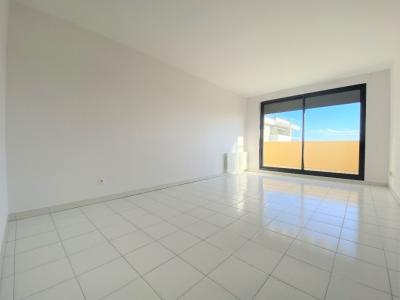 For rent Saint-laurent-du-var 2 rooms 52 m2 Alpes Maritimes (06700) photo 0