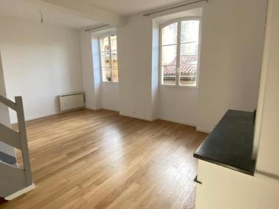 For rent Bordeaux 3 rooms 65 m2 Gironde (33000) photo 0