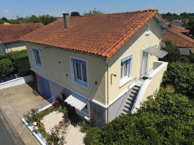 For sale 4 rooms 79 m2 Vienne (86400) photo 0