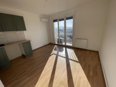 For rent CHUTES LAVIES 2 rooms 31 m2 Bouches du Rhone (13013) photo 3