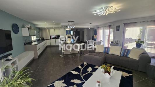 For sale Saint-jean-d'angely 6 rooms 186 m2 Charente maritime (17400) photo 3