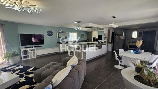 For sale Saint-jean-d'angely 6 rooms 186 m2 Charente maritime (17400) photo 4