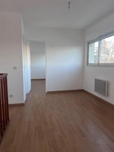 For rent Bruges 5 rooms 97 m2 Gironde (33520) photo 1