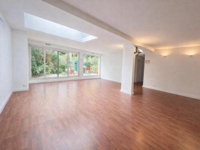 For sale Montrouge 262 m2 Hauts de Seine (92120) photo 2