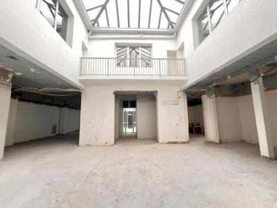 Louer Bureau Paris-10eme-arrondissement 37950 euros