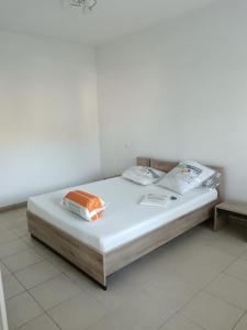 Annonce Location 2 pi�ces Appartement Pringy 77