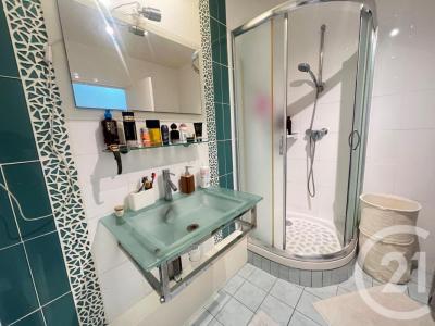 For rent Fontenay-sous-bois 3 rooms 61 m2 Val de Marne (94120) photo 4