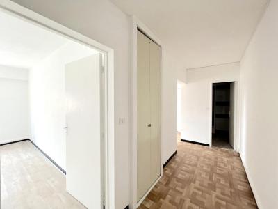 For rent Bordeaux 3 rooms 67 m2 Gironde (33000) photo 0