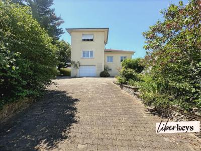 For sale Charly 8 rooms 186 m2 Rhone (69390) photo 0