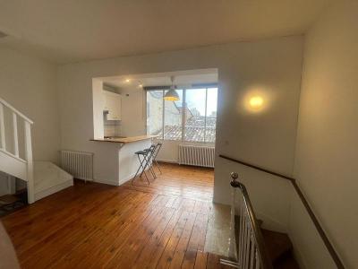 For rent Bordeaux 4 rooms 70 m2 Gironde (33000) photo 0