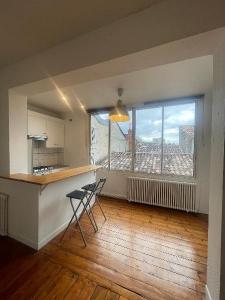 Louer Appartement 70 m2 Bordeaux