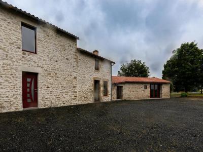For sale Aigrefeuille-sur-maine 6 rooms 157 m2 Loire atlantique (44140) photo 0