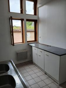 For rent CENTRE VILLE 2 rooms 51 m2 Aube (10000) photo 0