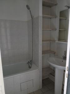 Louer Appartement  635 euros