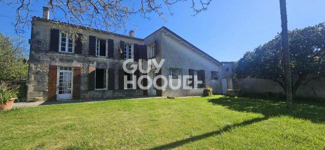 For sale Surgeres 7 rooms 257 m2 Charente maritime (17700) photo 0