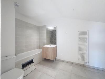Louer Appartement Eaunes 460 euros