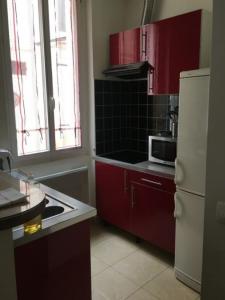 For rent Paris-18eme-arrondissement 2 rooms 40 m2 Paris (75018) photo 0