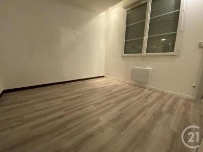 For rent Pont-sainte-maxence 1 room 27 m2 Oise (60700) photo 2