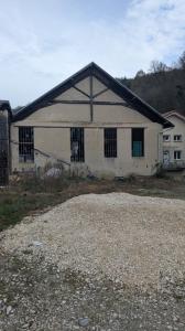 Annonce Vente Local commercial Saint-genix-sur-guiers 73