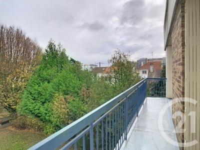 For rent Villejuif 3 rooms 63 m2 Val de Marne (94800) photo 0