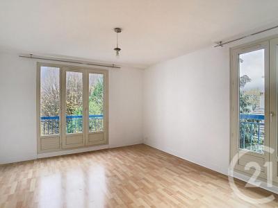 For rent Villejuif 3 rooms 63 m2 Val de Marne (94800) photo 1