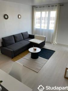For rent Mantes-la-ville 1 room 10 m2 Yvelines (78200) photo 0