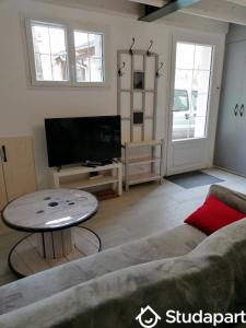 Louer Maison 36 m2 Ballan-mire