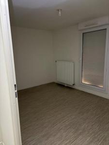 For rent Saint-apollinaire 2 rooms 47 m2 Cote d'or (21850) photo 2