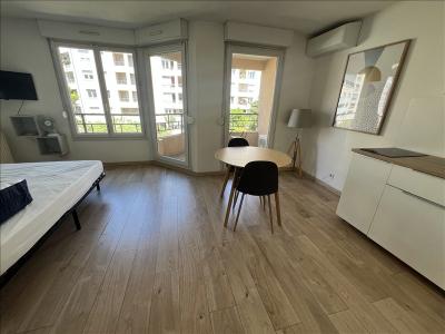 For rent Lyon-3eme-arrondissement 1 room 32 m2 Rhone (69003) photo 2