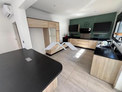 Acheter Maison 229 m2 Saint-pierre