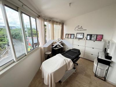 Acheter Maison Saint-pierre 254400 euros
