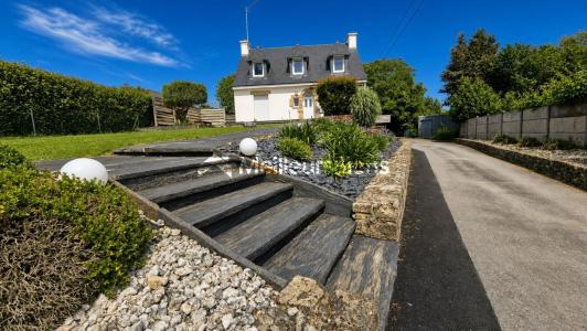 For sale Plumelin 5 rooms 86 m2 Morbihan (56500) photo 0