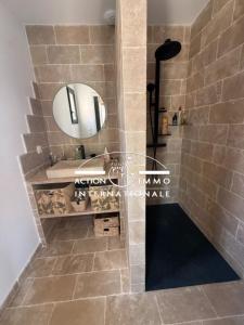 For sale Saint-martin-de-crau 4 rooms 103 m2 Bouches du Rhone (13310) photo 4