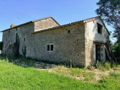 Acheter Maison 185 m2 Civray