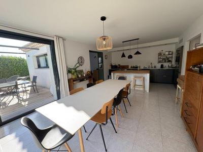 For sale Pernes-les-fontaines 5 rooms 112 m2 Vaucluse (84210) photo 0