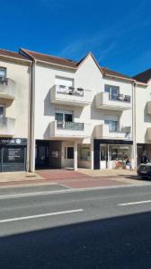 For sale Sainte-genevieve-des-bois 2 rooms 38 m2 Essonne (91700) photo 0