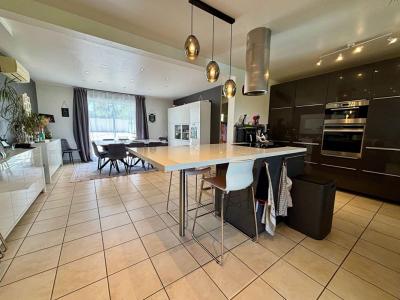 For sale Charite-sur-loire 7 rooms 184 m2 Nievre (58400) photo 0