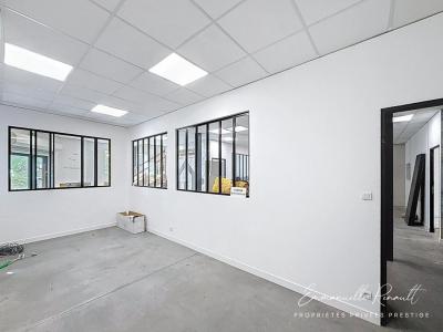 For sale Vannes 5 rooms 700 m2 Morbihan (56000) photo 2