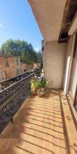 For sale Vins-sur-caramy 4 rooms 97 m2 Var (83170) photo 3