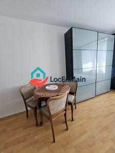 Annonce Location Appartement Paris-18eme-arrondissement 75
