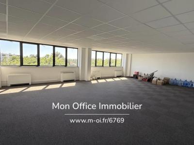 Acheter Local commercial 90 m2 Beaurecueil