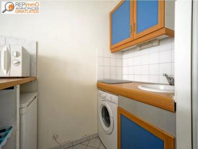 Louer Appartement 25 m2 Courbevoie