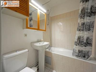 Louer Appartement Courbevoie 675 euros
